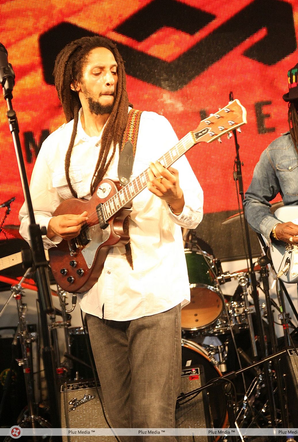 Julian Marley Performing live to promote the new range of headphones | Picture 112605